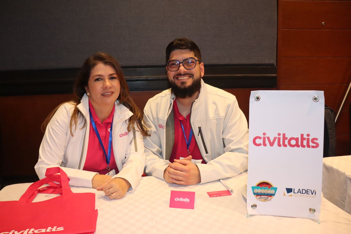Equipo de Civitatis en el Ladevi Workshop Bogotá.