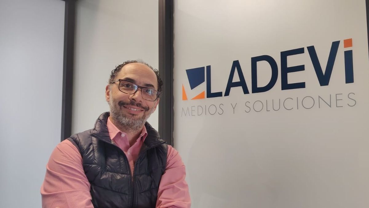 Antonio Taverna, gerente general de Viajes Fama, analizó el panorama turístico y promovió la estrategia de adaptación de la compañía en diálogo con Ladevi.&nbsp; &nbsp;