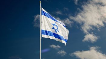 Cancillería coordina con otros países vuelos que evacúen a ecuatorianos de Israel.