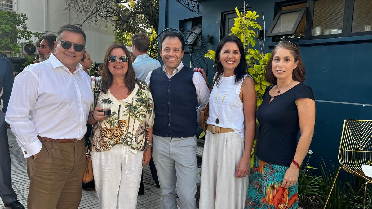 The Fives Hotels estrenó alianza con Grupo NetGlobal, empresa que celebró 20 años en el mercado con un evento junto agentes de viajes, turoperadores y socios comerciales.