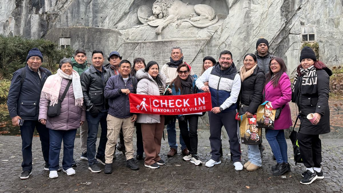 Agencias participantes del Fam Trip Europa2025 junto a CHECK IN Mayorista.