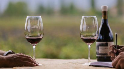 Mendoza: la espectacular finca que ofrece cocina de autor y alojamiento entre vides centenarias