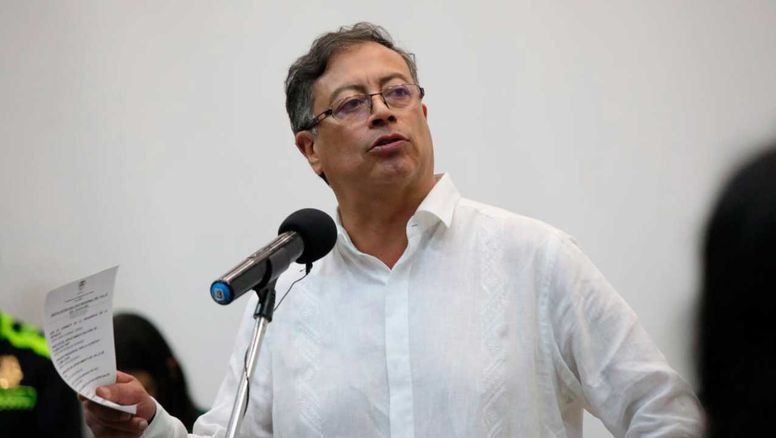 Gustavo Petro niega la existencia de documentos para regular la migración venezolana.