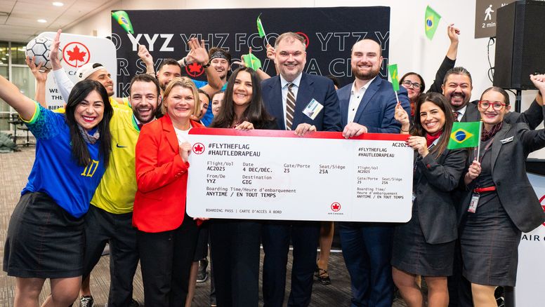 El lanzamiento de la nueva ruta de Air Canada en el Aeropuerto Internacional Toronto-Pearson.