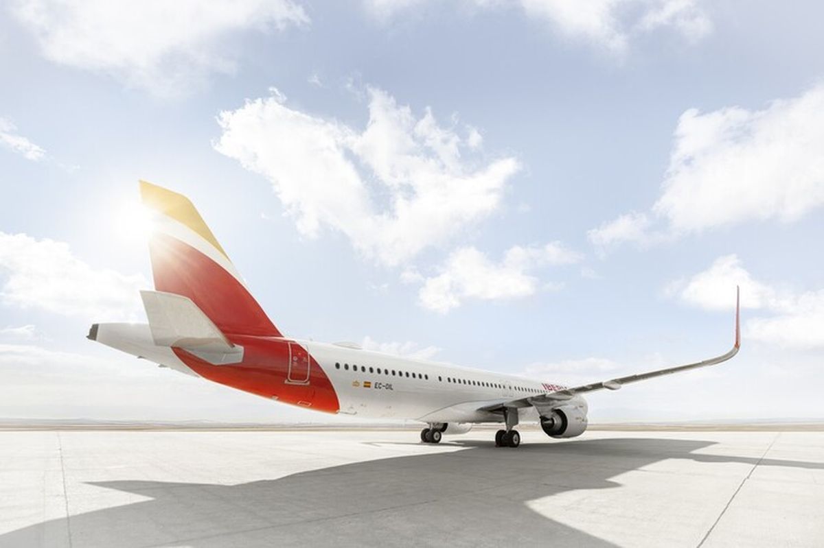 Avión de la flota de Iberia, que retransmitirá el fenómeno en directo gracias a Starlink