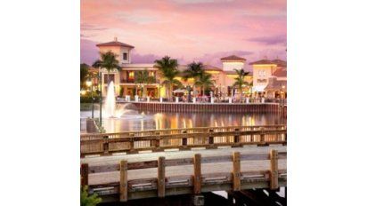 El singular centro comercial en la costa oeste de Florida