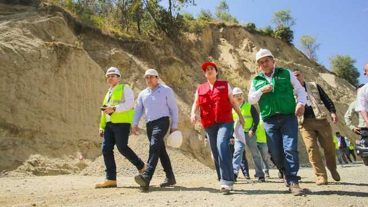 La pista de aterrizaje del aeropuerto de Tingo María será asfaltada. - Ladevi Medios y Soluciones La pista de aterrizaje del aeropuerto de Tingo María será asfaltada.