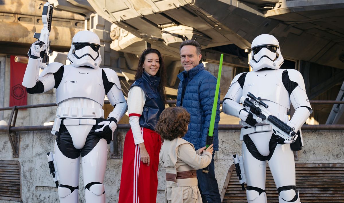 Fernanda, Erik y Liam en Walt Disney World Resort.