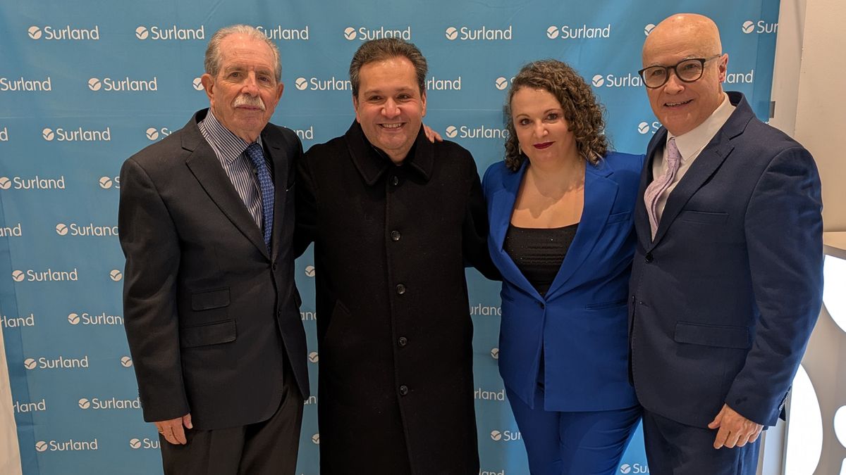 Aliados clave se reunieron para compartir y celebrar con Surland.