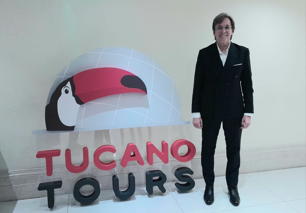Carlos Alonso, presidente de Tucano Tours, en el comienzo del evento.