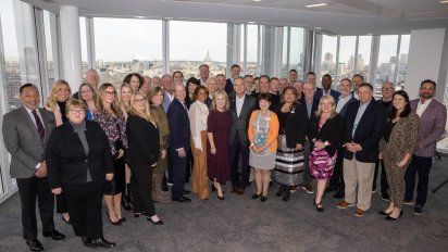 Delegación de los CEO de destinos y partners estadounidenses en Brand USA Travel Week Europe 2023, en Reino Unido.