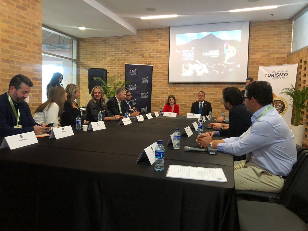 Conversatorio WTTC con l&iacute;deres del turismo de la regi&oacute;n.