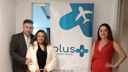 Crystian Vinueza, Sandy Bermeo y Nathaly Zamora de Plus Travel Assist. 