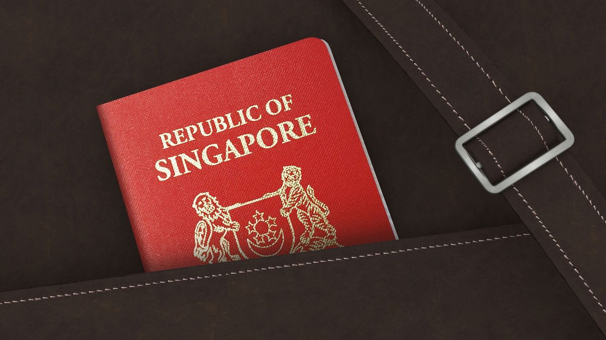 Singapur tiene el pasaporte más poderoso del mundo, según el ranking que elabora cada año Henley & Partners. Singapur tiene el pasaporte más poderoso del mundo, según el ranking que elabora cada año Henley & Partners.