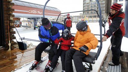 El Ministerio de Trabajo, Empleo y Seguridad Social asiste a personal de turismo que se desempe&ntilde;aba en temporada de invierno.
