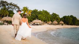 Con más de 35 playas, Curazao complementa su oferta para reuniones y bodas de destino con escenarios naturales ideales para actividades de incentivo y celebraciones.