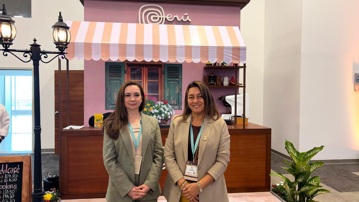 Fanny Thivierge, y Elva Yánez, de PromPerú, durante el PCMA Convening Latam 2026, en Quito. 