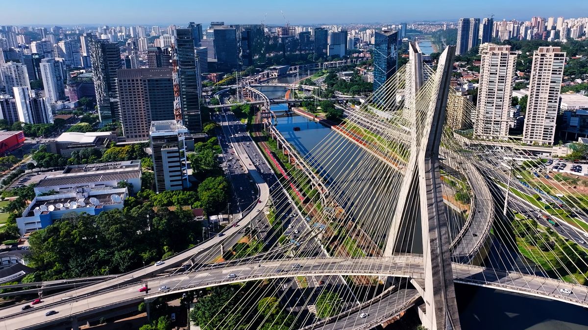 Shakira en Brasil: Sao Paulo será la segunda ciudad del país que visitará la cantante luego de pasar por Río de Janeiro. Shakira en Brasil: Sao Paulo será la segunda ciudad del país que visitará la cantante luego de pasar por Río de Janeiro.