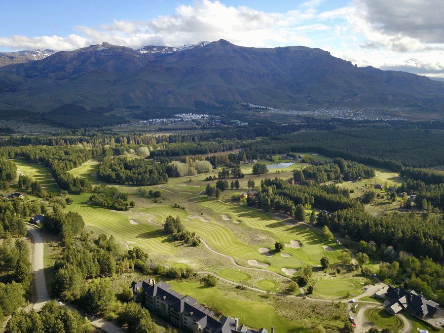 Neuquén es otra de las provincias de Argentina que cautiva con sus propuestas de golf.