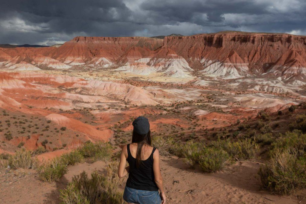 El Valle de la Luna Cusi Cusi es un impresionante rincón de la provincia de Jujuy que es dueño de algunas de las mejores postales de Argentina.