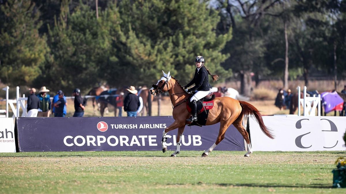 Turkish Airlines destacó de manera brillante como patrocinador del prestigioso Campeonato Nacional de Salto 2025.