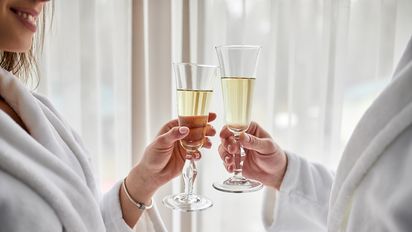 En Cartagena, cada rincón está diseñado para enamorar con su historia y experiencias únicas.