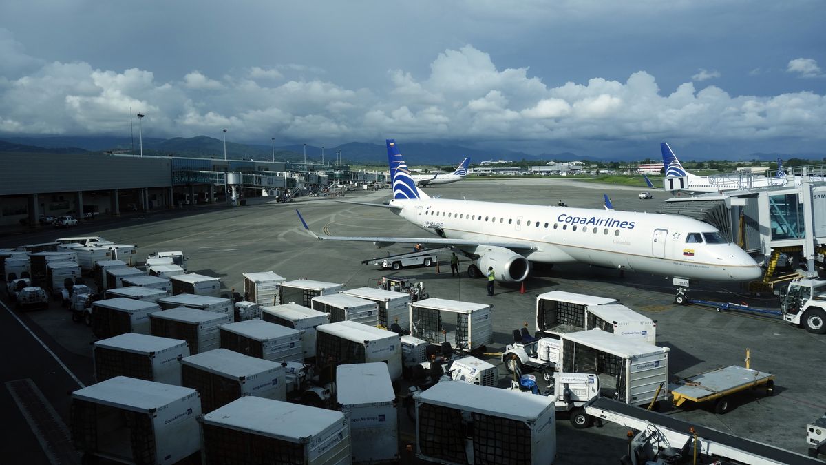 El cobro en Tocumen eleva costos de conexión y desafía la competitividad de Copa Airlines frente a otros hubs regionales.