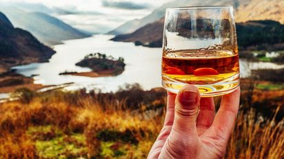 Ruta del Whisky: unas vacaciones épicas entre copas, castillos y leyendas
