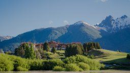 altText(¿A dónde quieren viajar los argentinos en Semana Santa?)}