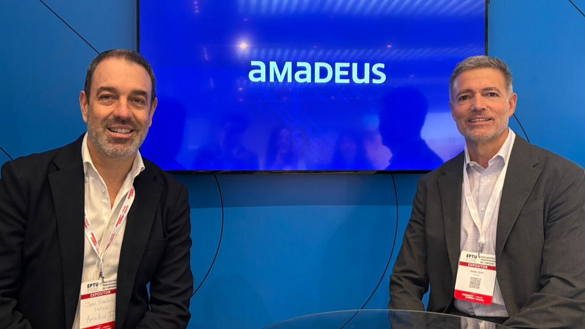 Juan Francisco Muñoz, Head North Latam Travel Sellers y Raúl Rodas, director solution consulting en Amadeus; en EPTU 2026.