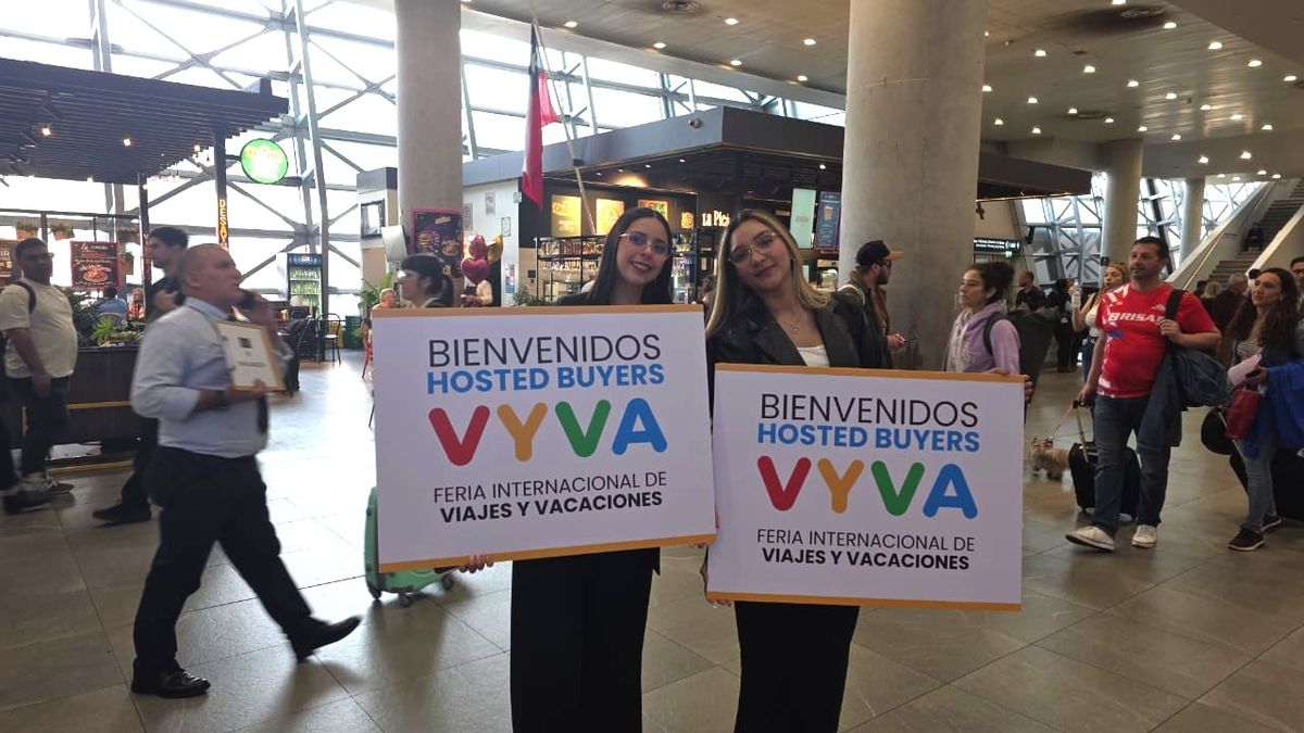 VyVA da la bienvenida a los hosted buyers en el Aeropuerto de Santiago, 