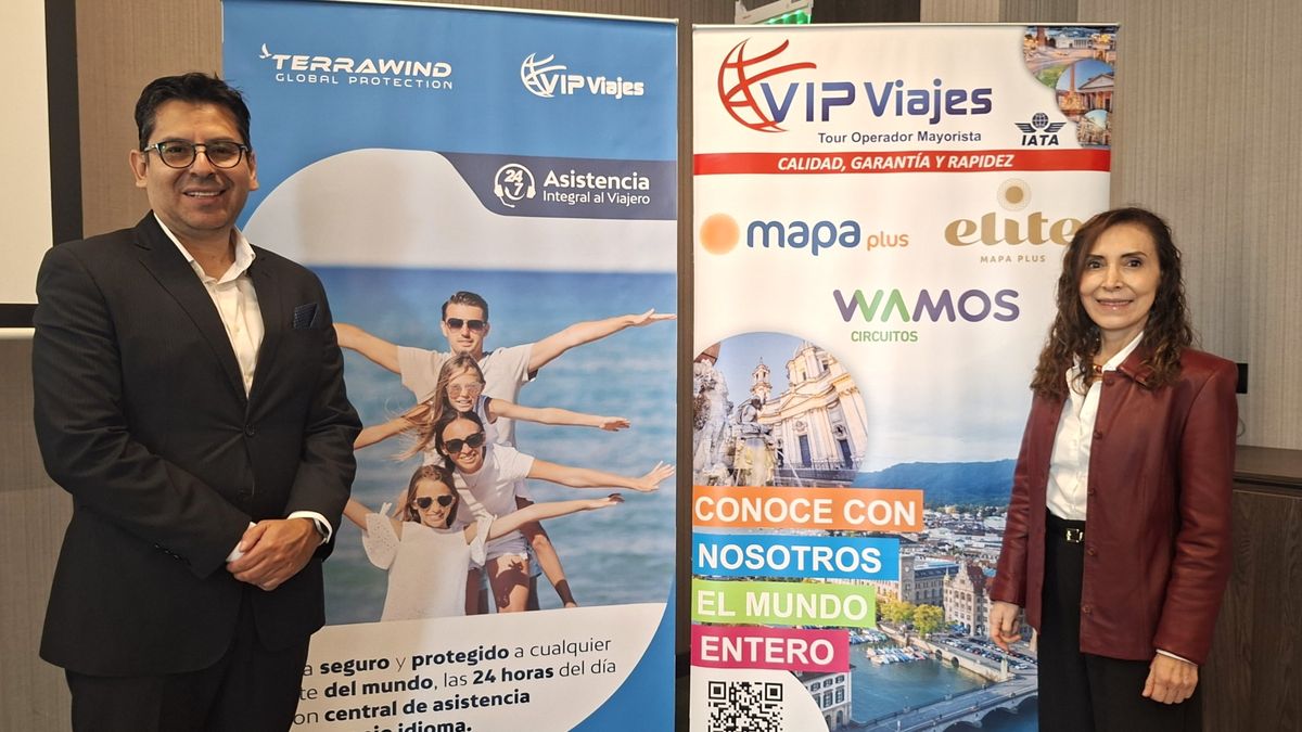 Pablo Pastor, director comercial para el Cono Sur de Terrawind y Mary Guizado, gerente general de VIP Viajes.