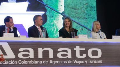 El presidente Iván Duque y Paula Cortés Calle en la instalación de 2019.