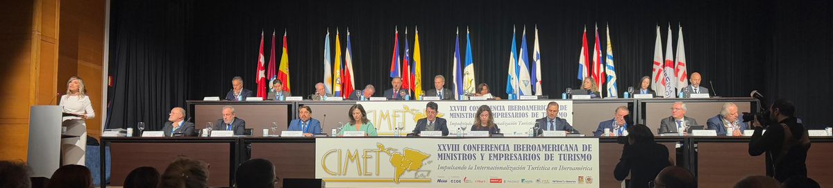 Todos los participantes de la Conferencia Iberoamericana de Ministros y Empresarios de Turismo (CIMET) en Madrid, antesala de Fitur.