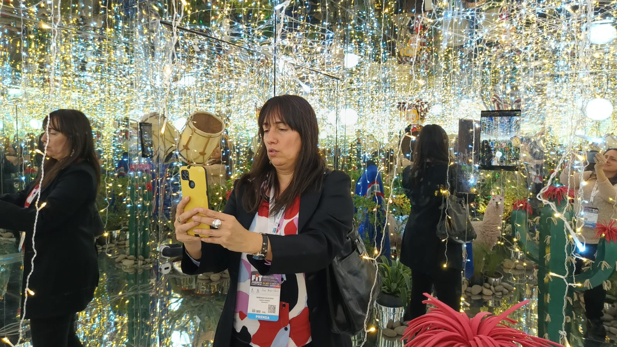 Música, color y muchas propuestas de viajes y escapadas fueron los protagonistas de la Feria Internacional de Turismo en La Rural de Buenos Aires este fin de semana.