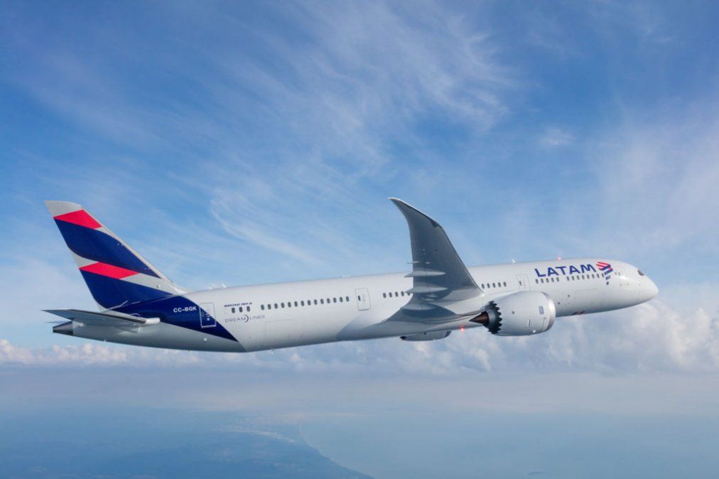 Recientemente, Latam Airlines anunció el regreso de los vuelos entre Santiago de Chile-Cancún.