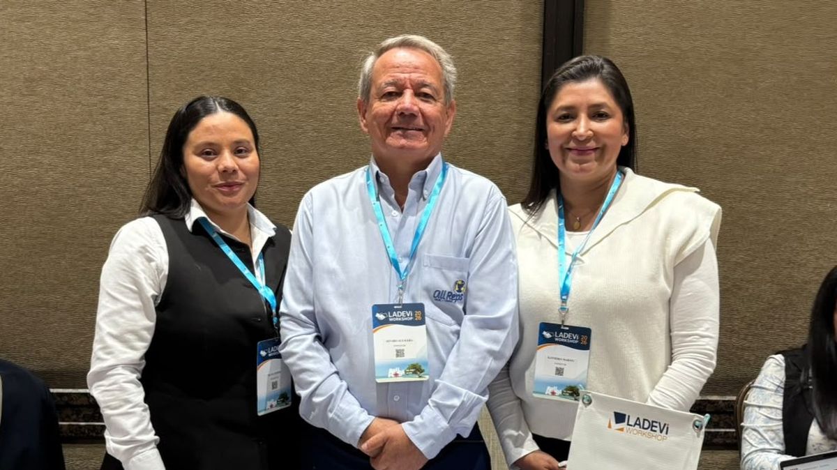 Diana Vertel, Álvaro Aguilera y Katherin Martin, de All Reps, durante el Ladevi Workshop Bogotá 2026-2.