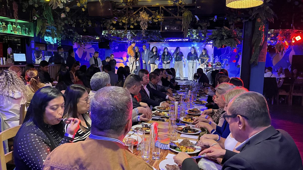 Fiesta de fin de año de TuReserva.com reunió a agencias aliadas en una noche de bingo, premios y agradecimiento.