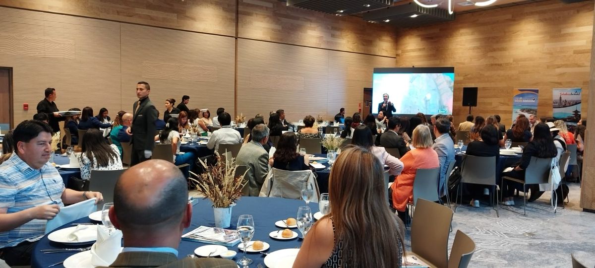 Status Travel expande sus destinos turísticos y los presenta a más de 130 agentes.