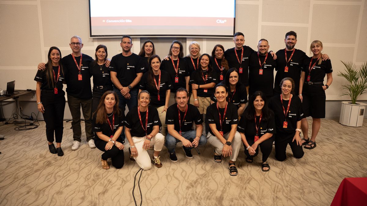 El equipo de trabajo de Ola, siempre trabajando codo a codo con los agentes de viajes.