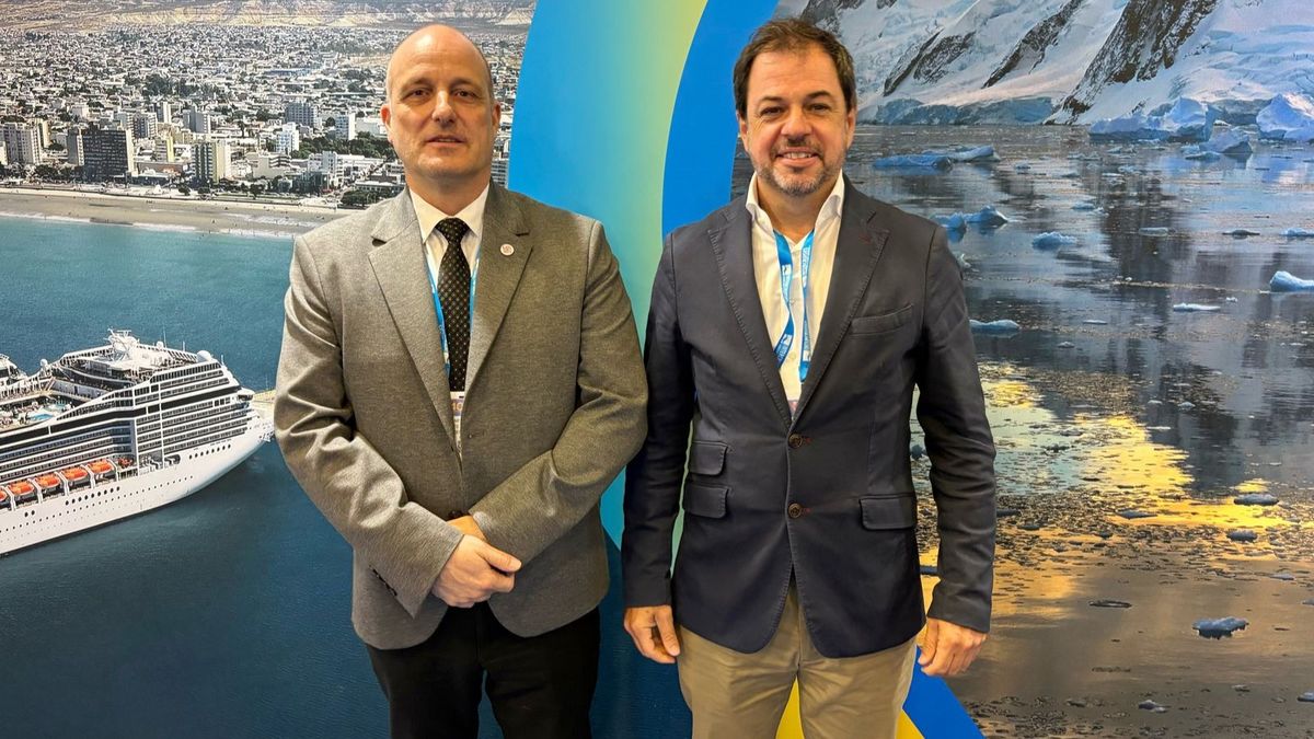 Dante Querciali, presidente de Infuetur, junto a Valentín Díaz Gilligan, presidente de Visit Buenos Aires, en el marco del Seatrade Cruises 2025.
