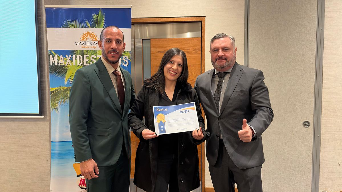 Maxitravel premió a agencias de viajes durante evento por 19° aniversario. Maxitravel premió a agencias de viajes durante evento por 19° aniversario.