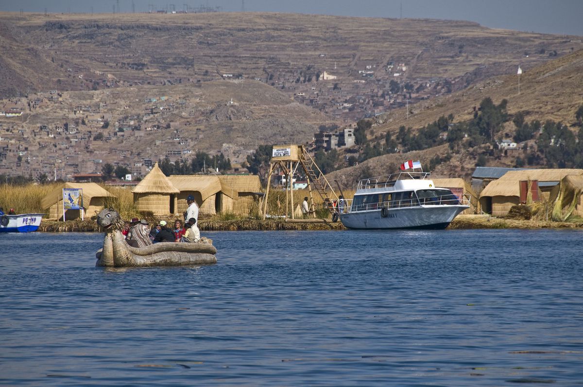 Lago Titicaca. - Ladevi Medios y Soluciones Lago Titicaca.