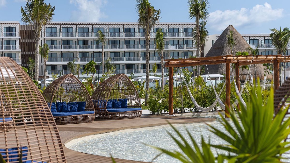 La localización de Ocean Allure Costa Mujeres permite combinar tranquilidad y contacto con la naturaleza con cercanía a centros urbanos y atractivos turísticos de relevancia.