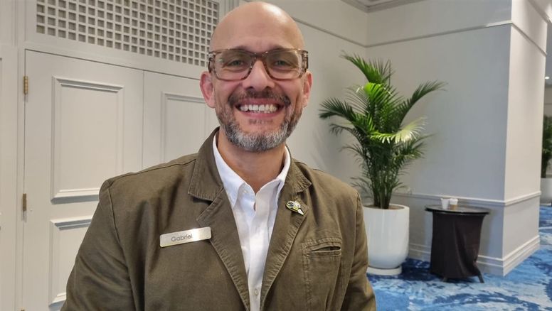 Gabriel Martínez, vicepresidente de Distribución de Brightline Trains.