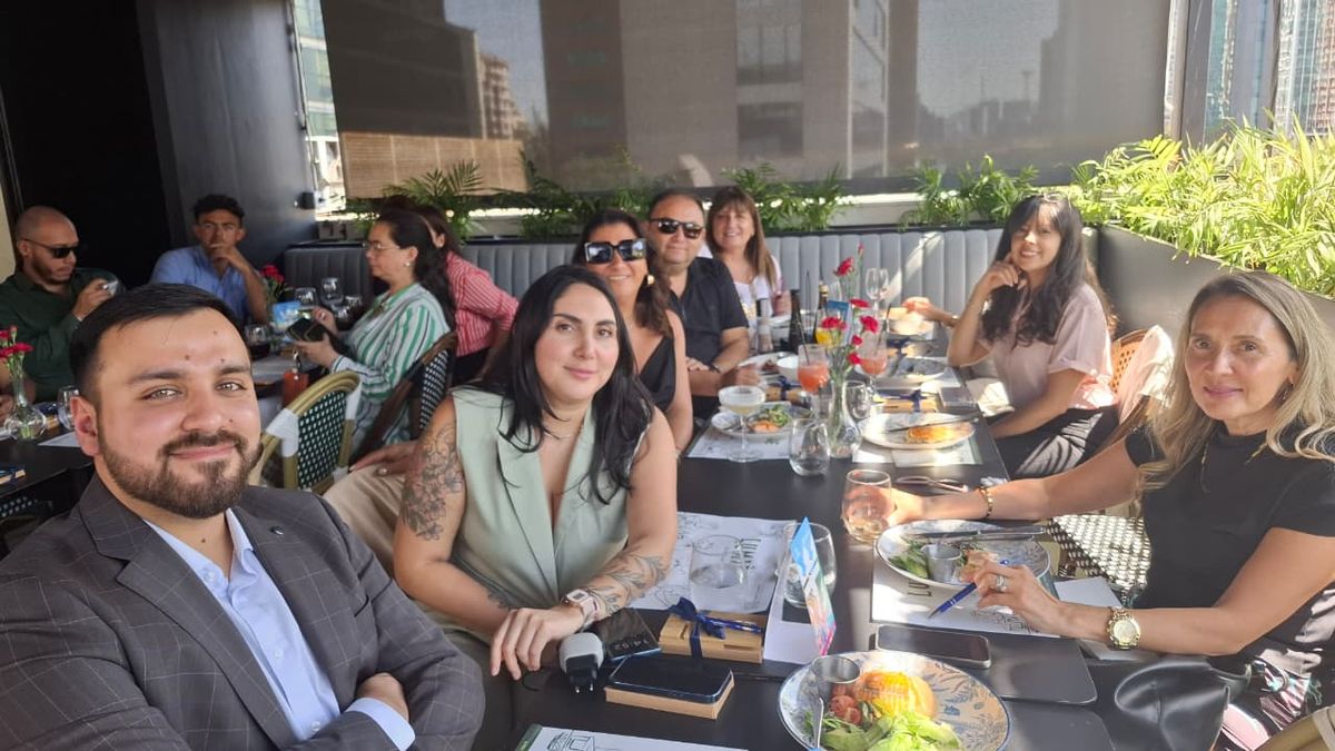 Agentes de viajes reunidos por Aviareps para la presentación de temporada de Royal Caribbean. Agentes de viajes reunidos por Aviareps para la presentación de temporada de Royal Caribbean.