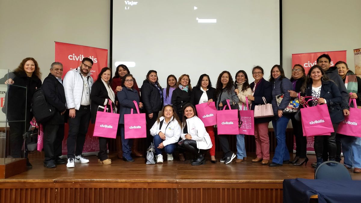 Civitatis es la compañía líder en distribución online de visitas guiadas, excursiones y actividades en español en los principales destinos del mundo. - Ladevi Medios y Soluciones Civitatis es la compañía líder en distribución online de visitas guiadas, excursiones y actividades en español en los principales destinos del mundo.