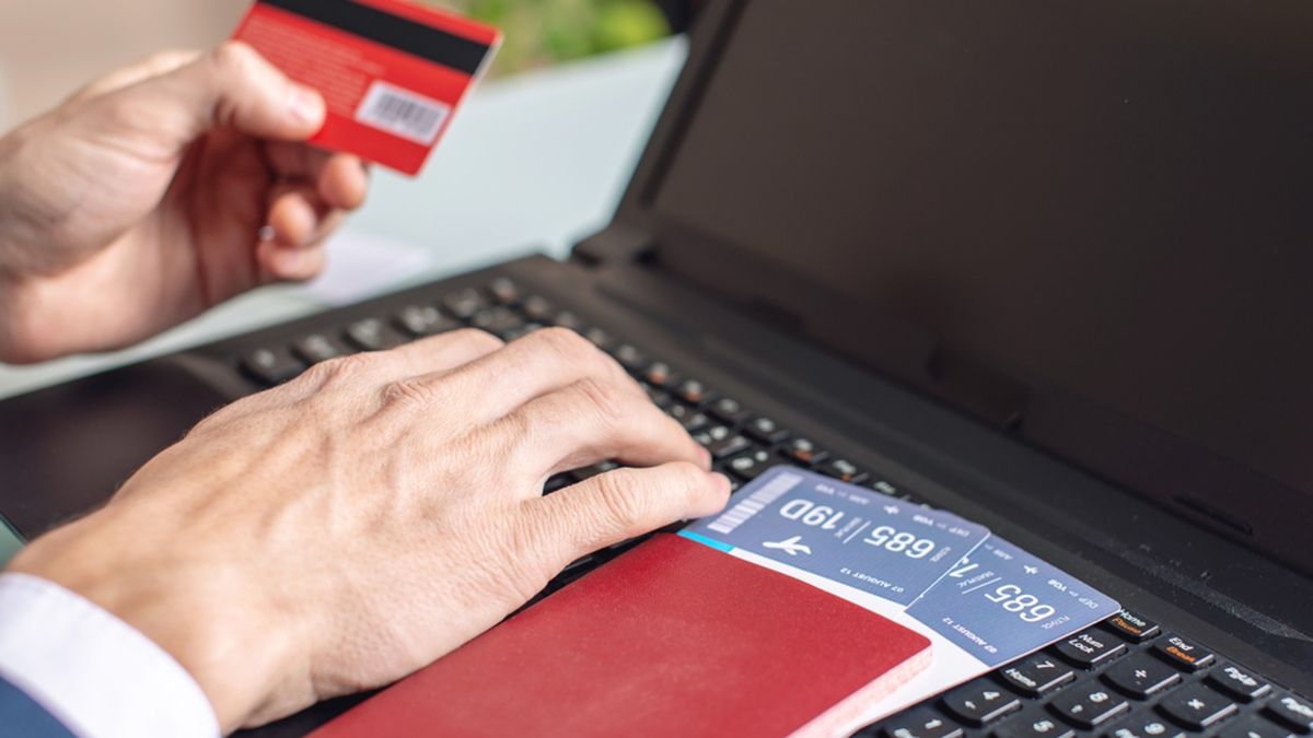 México: conviene evitar financiar gastos de fin de año durante más tiempo del que permite tu presupuesto. Los puntos y ventajas de viaje funcionan mejor como un complemento de consumos controlados, no como una razón para incrementar la deuda.