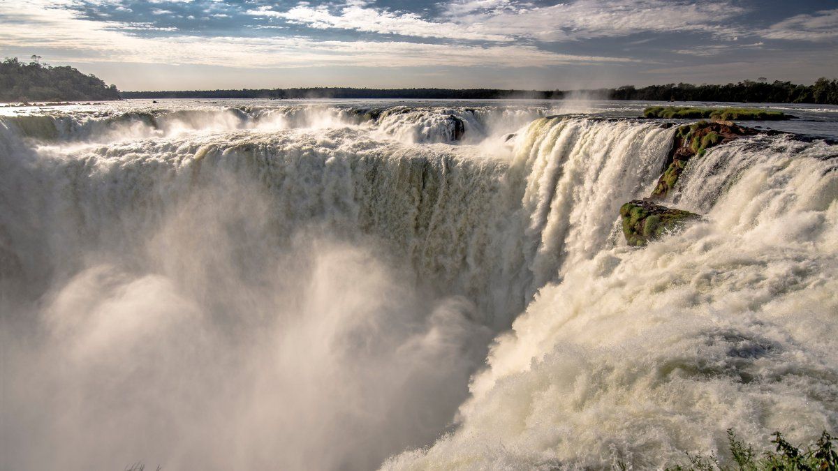 El cierre preventivo afecta únicamente al circuito Garganta del Diablo en Cataratas del Iguazú. El Parque Nacional mantiene habilitados recorridos, tren, servicios y otros atractivos.