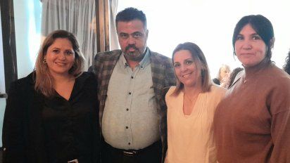Gabriela González, Hamid Hassan, Silvina Volonté y Miriam Anabalón en el inicio del encuentro de TKT.Travel.